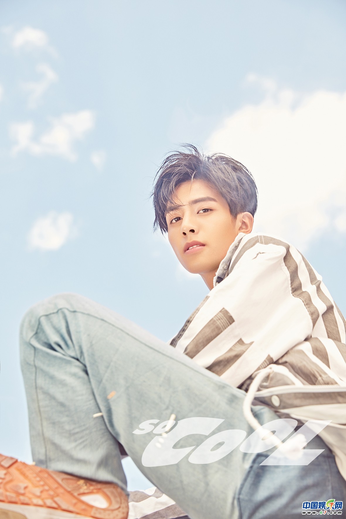 宋威龙最新封面曝光 千禧少年运动一"夏"