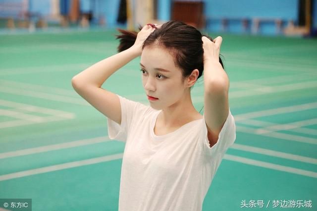 幽默搞笑对话:告诉你中国队不参加世界杯的真