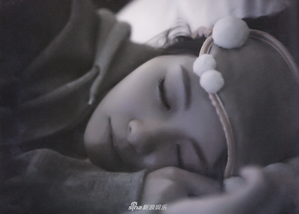 白石麻衣睡颜曝光 女神睡觉原来是这个样子!