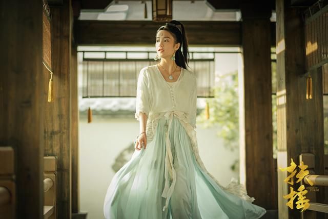 杨幂、阮经天《扶摇皇后》剧照来袭,甜炸,一点