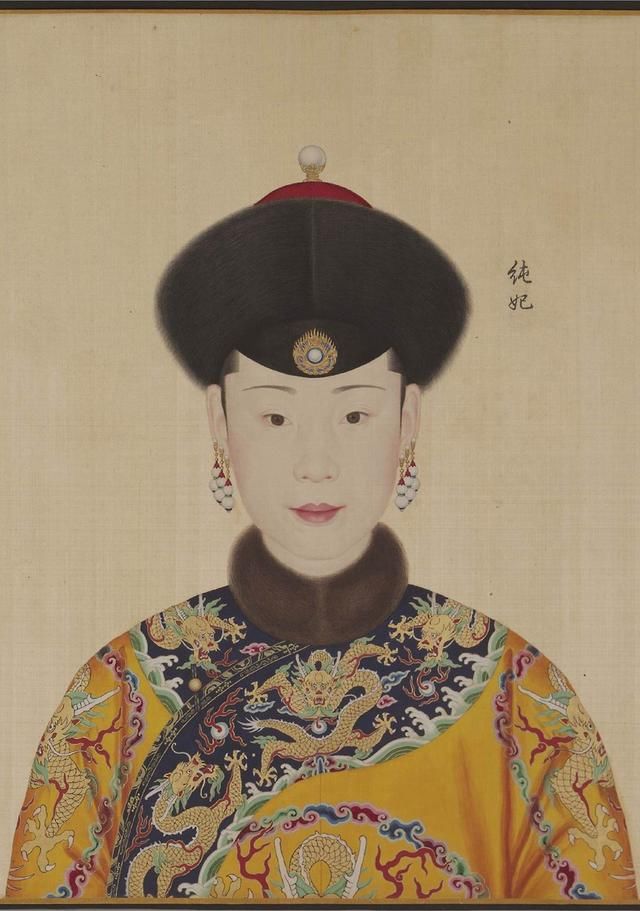 圆明园珍品:乾隆皇帝、皇后及妃嫔们的肖像图