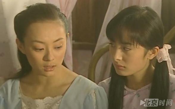 杨幂14年前给孙俪做陪衬 那时的下巴还没这么