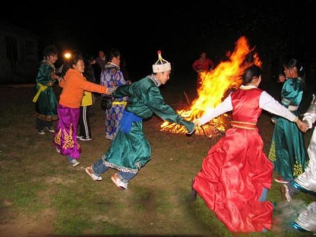 宁夏这个景区,能看星空能睡沙漠,还能载歌载舞