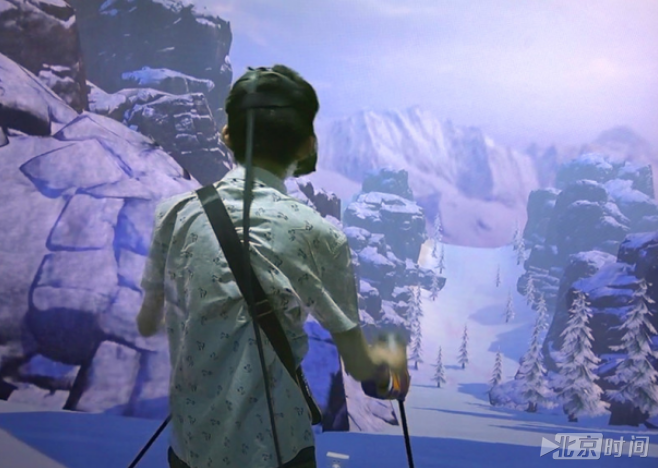 北京科技周主场活动在军事博物馆开展:突出科