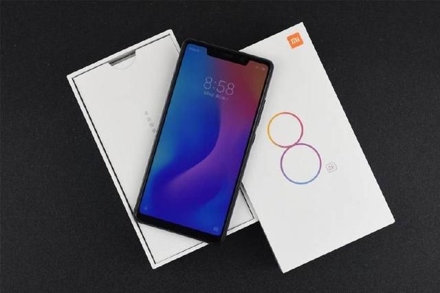 2款性能小钢炮手机,华为麒麟970和小米骁龙7