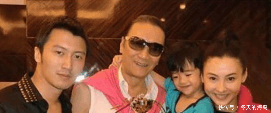 谢霆锋老爸力挺王菲 年龄从来不是问题, 儿子幸