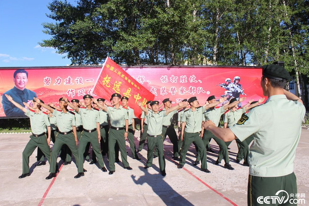 “卫士风采”歌咏比赛。