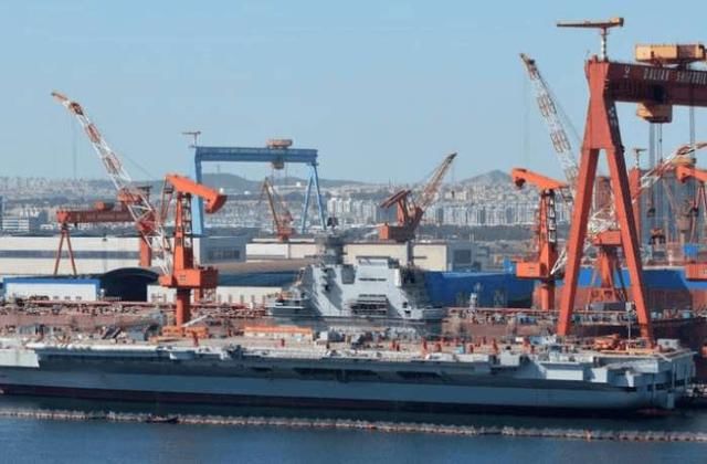 中国003航母进度曝光,排水量达10万吨,搭载75