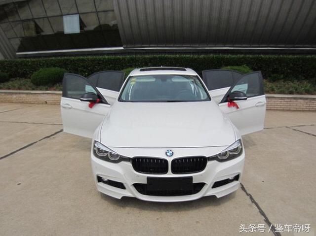 新提的宝马320LI被洗车工撞坏,洗车工:没钱赔,