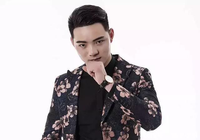 《新河南战歌》首发大衣哥朱之文点赞 ,河南网