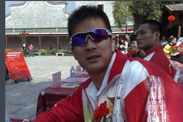 级第一人战西提猜两回合被KO,国内有拳手打得