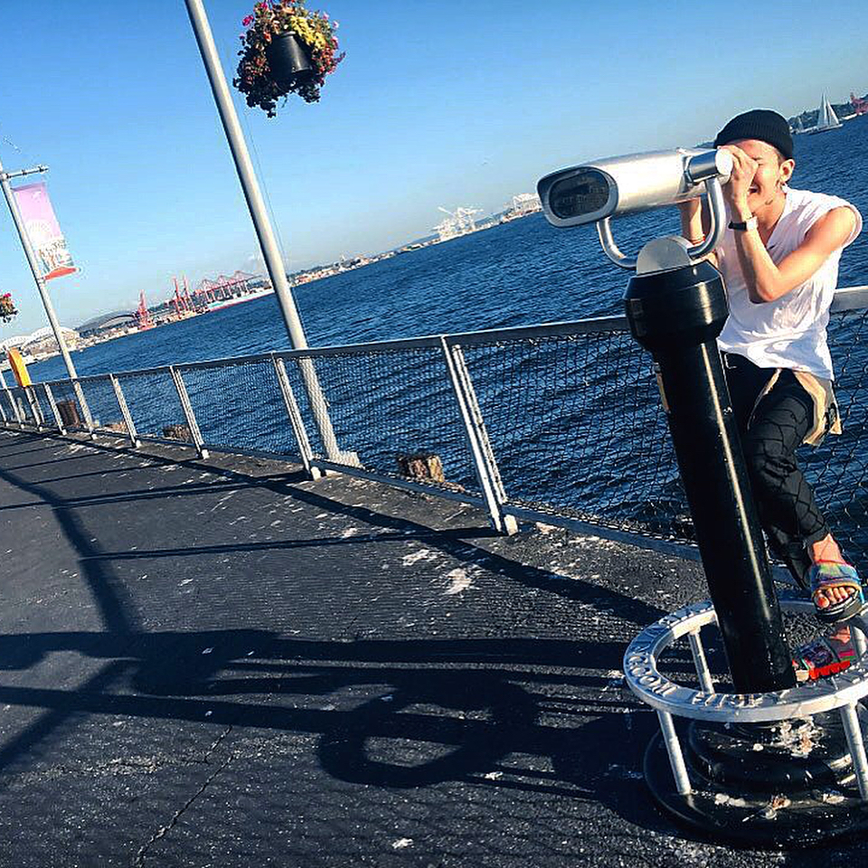 时间)通过西雅图开启了个人世界巡演北美场,下一站将前往美国圣何塞