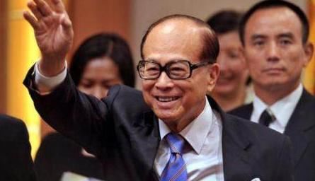 存款有可能一次性取出来吗?这事只有李嘉诚这