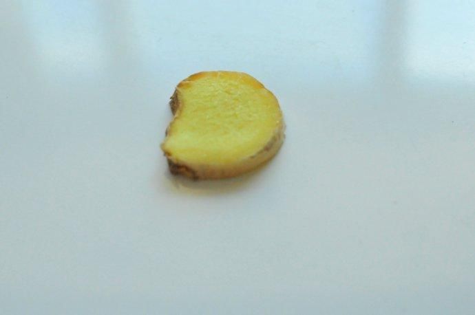 面瘫迁延数月难痊愈,脸上几个穴位,让李女士焕