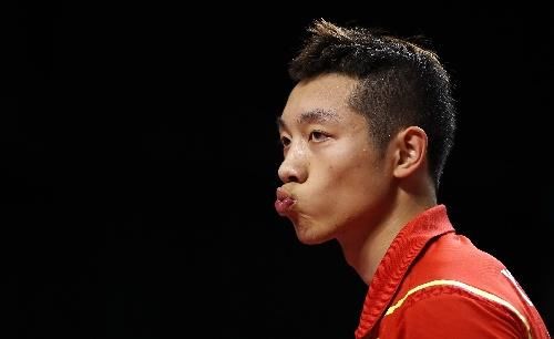 国乒大将遭遇日本选手阻击战成2:2后,一鼓作气