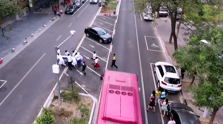 《转角遇到爱》——公益宣传片好作品 《转角遇到爱》——公益宣传片好作品