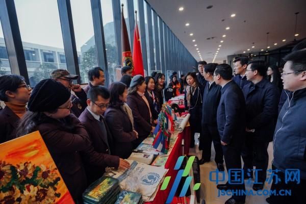 南通举办志愿江海年度表彰会 注册志愿者已超