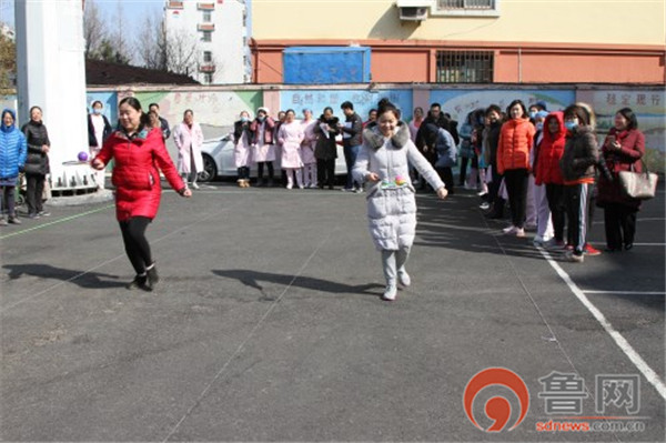 胶州妇幼保健院举行庆祝三八妇幼节趣味运动
