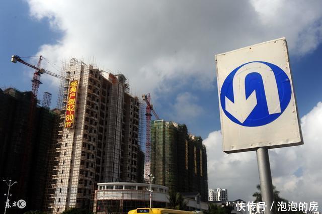 任志强直言房价:加快住房制度改革和建立长效