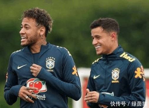 梅西内马尔和C罗一起出现在看台上, 球迷: 好像