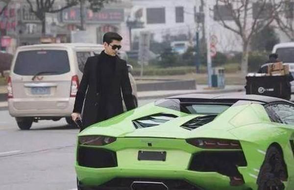 郑爽生日成张翰车牌号 从这些细节看出张翰爱