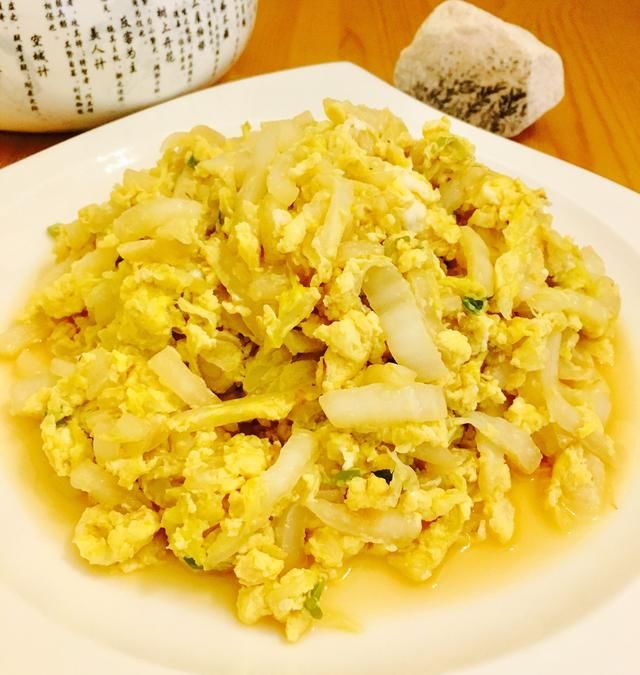 大白菜炒鸡蛋怎样做更好吃?这样做出来的白菜炒鸡蛋好吃又健康