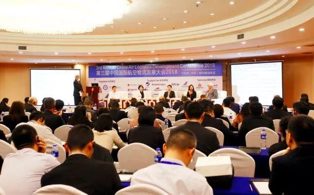 《河南日报》:郑州航院再上发展新台阶