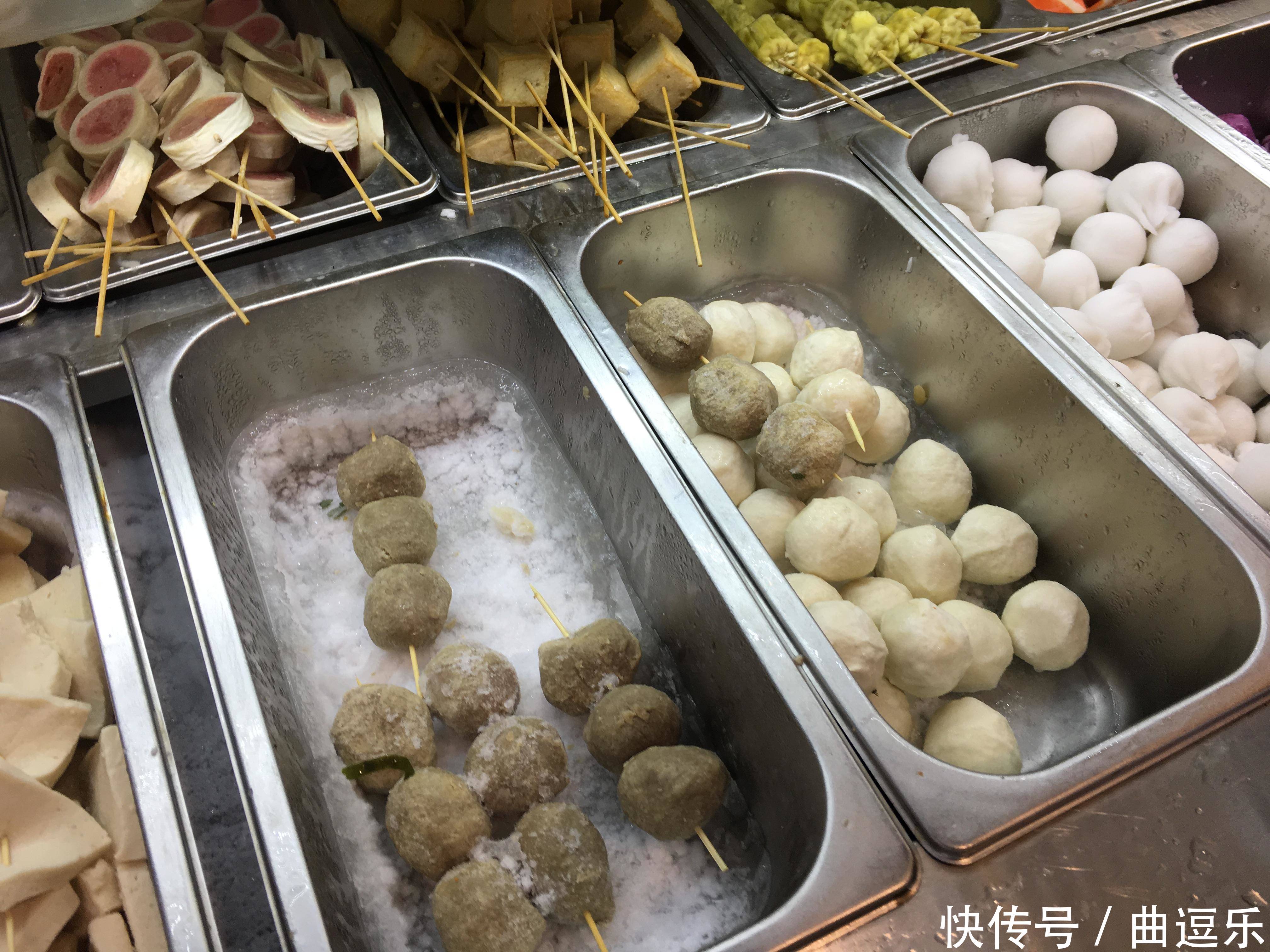 这种自助麻辣烫10元一位还管饱,老板不会亏