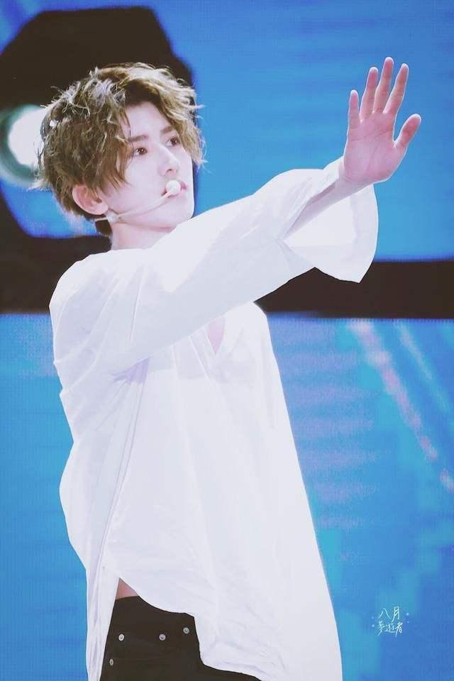 2018最新艺人蹿红榜蔡徐坤超鹿晗夺第一,垫底