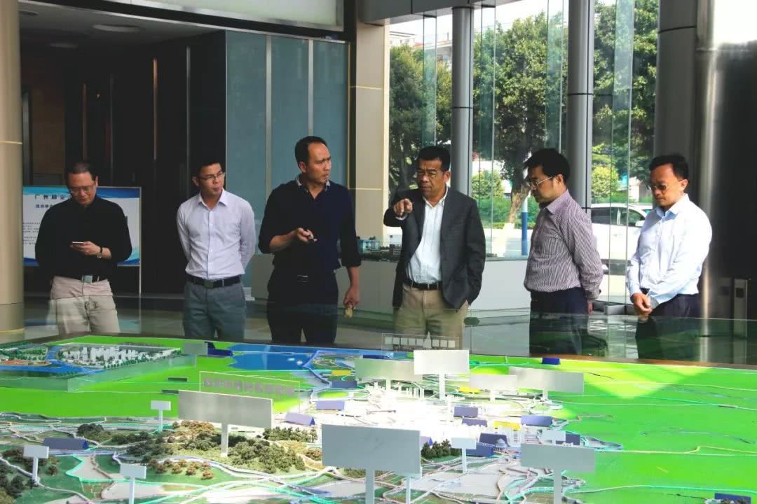 广州市发改委周建军主任一行到种业小镇调研