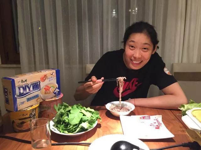 欧洲全满贯世界女排第一人 朱婷如何收割商业