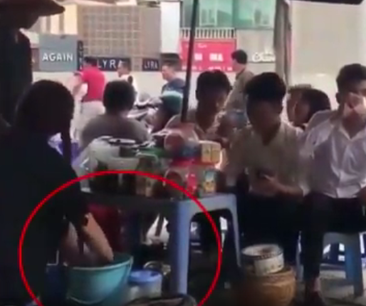 恶心！老板娘用原味洗脚水为客人做饮料