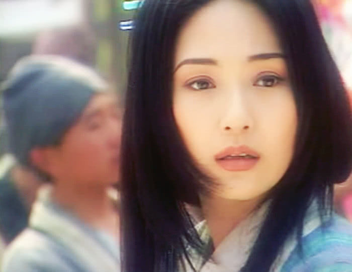 看完张玉嬿年轻时和慢慢老去的照片,才明白美