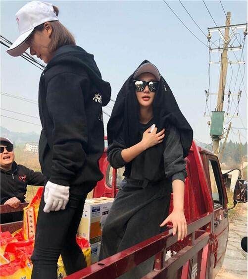 沉寂许久的小张曼玉牛萌萌爆出新照 颜值身材