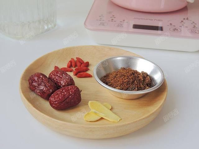 体寒女生易发胖,想减肥,先祛寒,多喝这杯茶体重