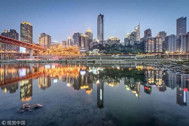 5亿的旅游人次的重庆成为中国最热门的旅游城市.