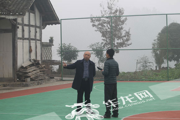 [网络媒体走转改]重庆彭水:苗寨旧貌换新颜 苗哥苗妹齐点赞