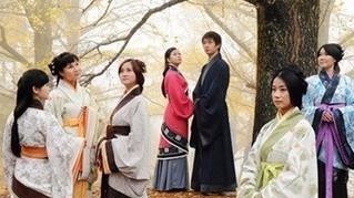 博物馆“淘宝” 看800多年前女人穿什么? 博物馆“淘宝” 看800多年前女人穿什么?