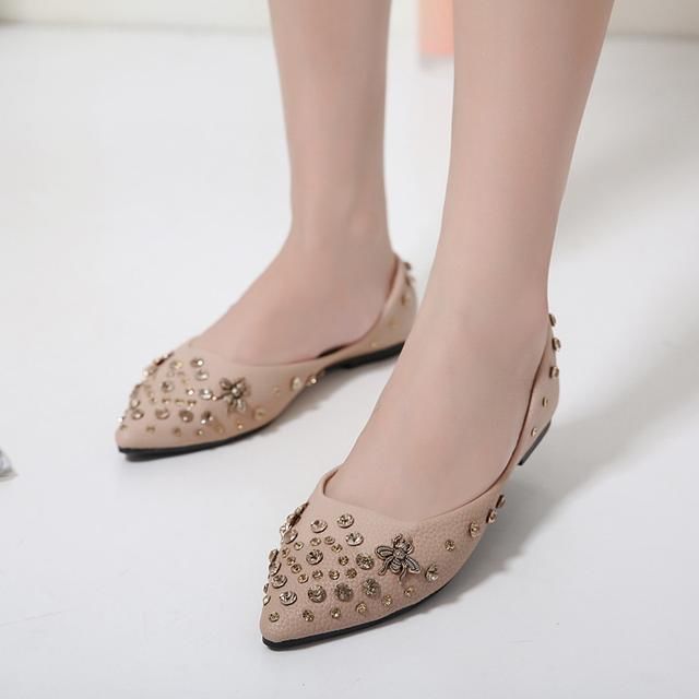 60后妈妈尽量少穿高跟鞋,今年流行这样的平底