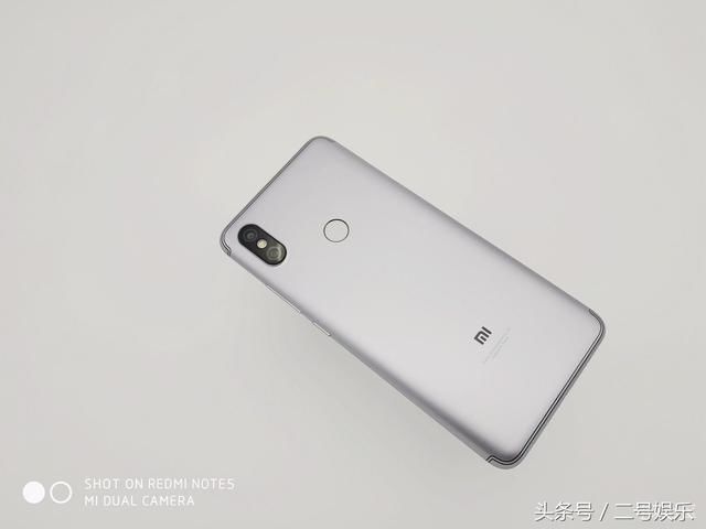 红米S2国民手机实至名归,超高性价比外观漂亮