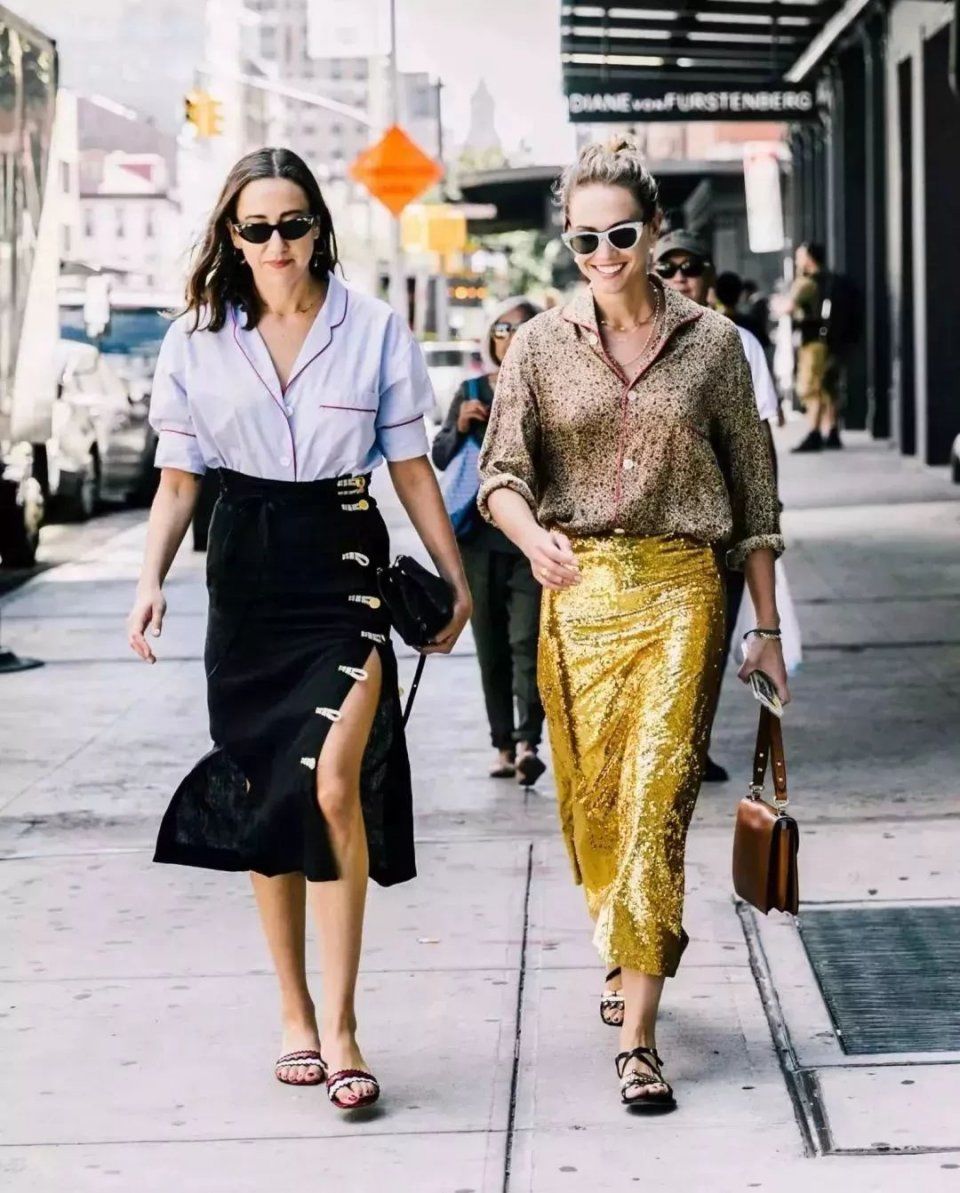 赵薇瘦出了杨幂的筷子腿?屁股大腿粗这样穿一