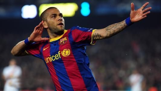 大巴黎门将被罚下,换人名额用完,机智的他来客