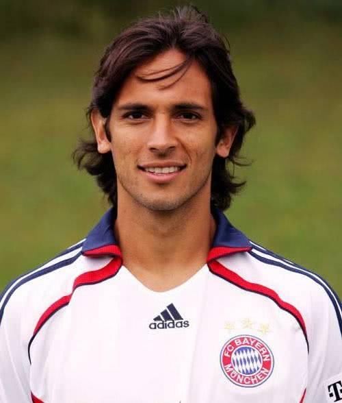 盘点足坛最帅的5大球星,C罗落榜,第一名年过4