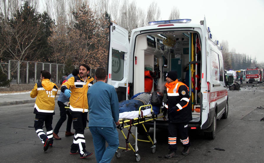 据土耳其安全部门消息,车上全是士兵,至少13人死亡,48人受伤