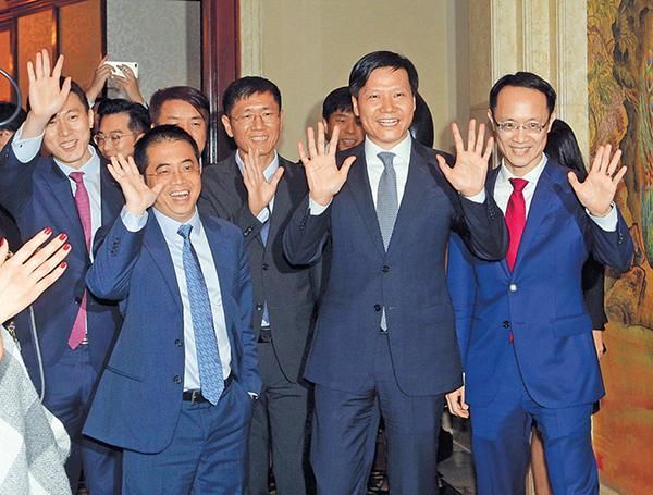 柳传志称联想将分拆公司上市;华为回应若澳大