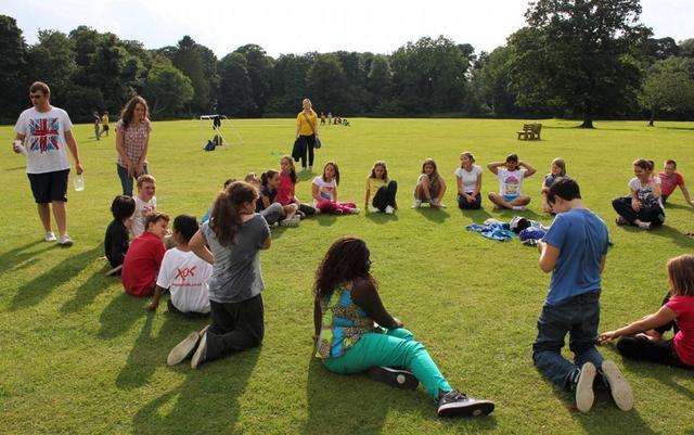 加拿大夏令营应该申请什么类型的签证?30人的