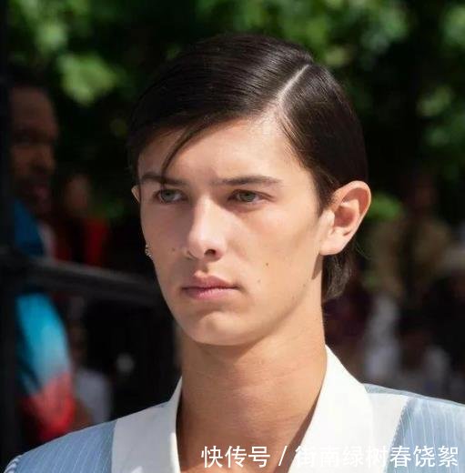 全世界的女孩都盯上了丹麦王子尼古拉,颜值爆