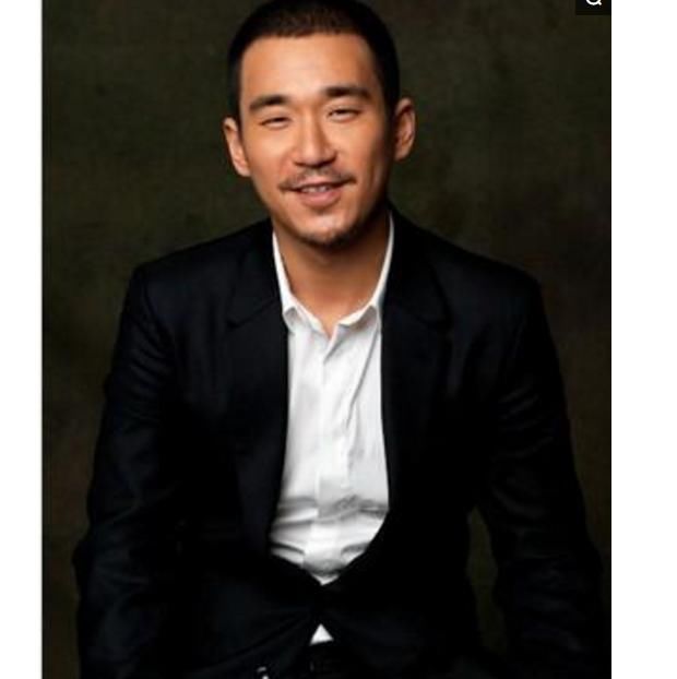 张国立儿子和陈佩斯儿子,差距一目了然,网友:成