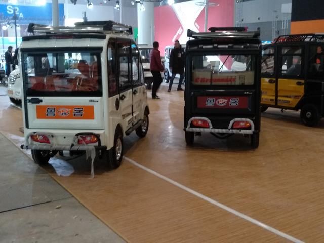 独家探馆:天津电动车展会召开前现场面目全非