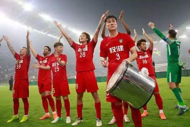 你对天津权健的第一印象是什么?为什么那么有